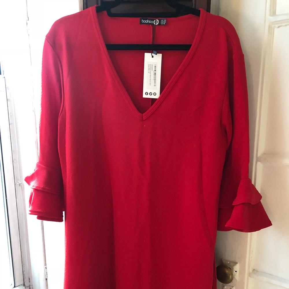 BRAND NEW red BooHoo dress